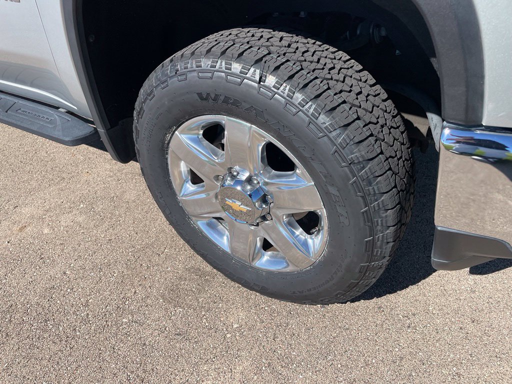 Used 2022 Chevrolet Silverado 2500 LTZ w/ Gooseneck/5TH Wheel Package AWD/4WD image 3