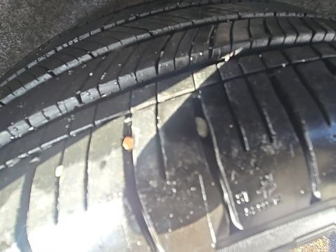 Used 2021 Nissan Sentra SV w/ SV Premium Package image 30