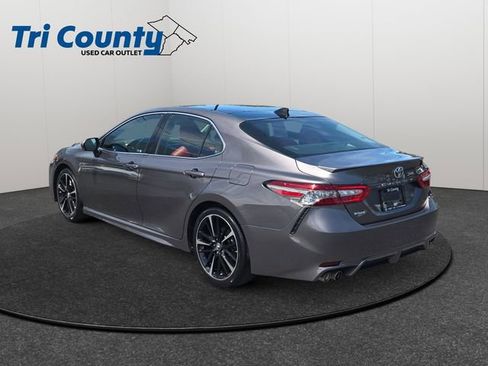 Used 2019 Toyota Camry XSE w/ Navigation Package FWD image 6