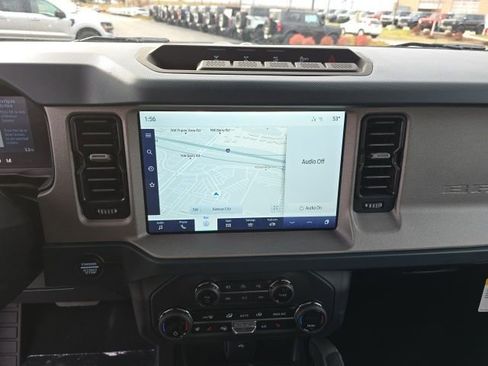 Used 2024 Ford Bronco Outer Banks image 19
