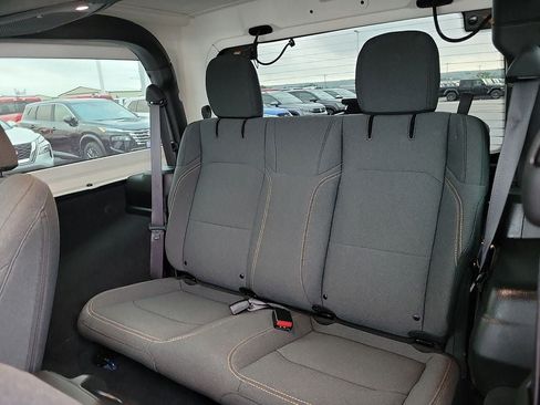 Used 2025 Jeep Wrangler Sport AWD/4WD image 9