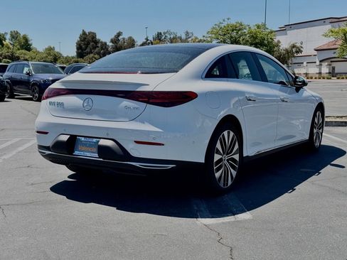 New 2025 Mercedes-Benz EQE 500 4MATIC Sedan image 8