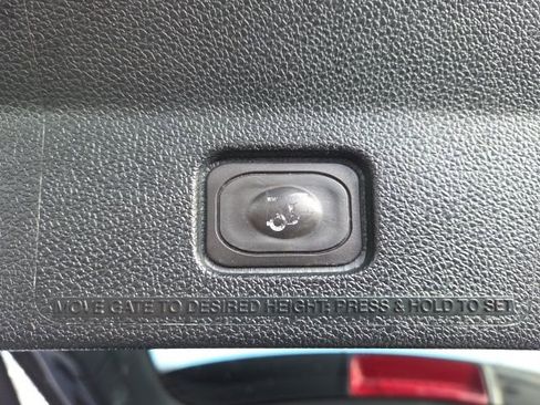 Certified 2019 Ford Explorer XLT w/ Equipment Group 202A image 12