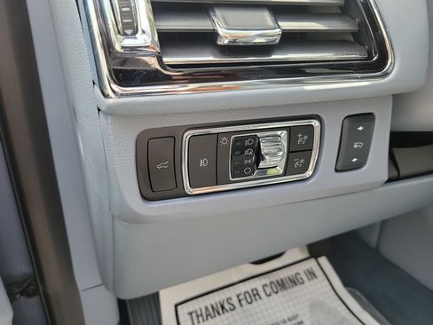 Certified 2024 Lincoln Navigator Black Label AWD/4WD image 17