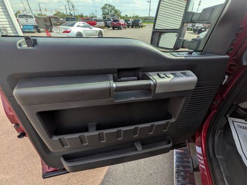 Used 2013 Ford F250 Lariat w/ Lariat Chrome Pkg image 20