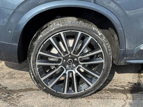 New 2026 Volvo XC90 B6 Plus w/ Protection Package image 4