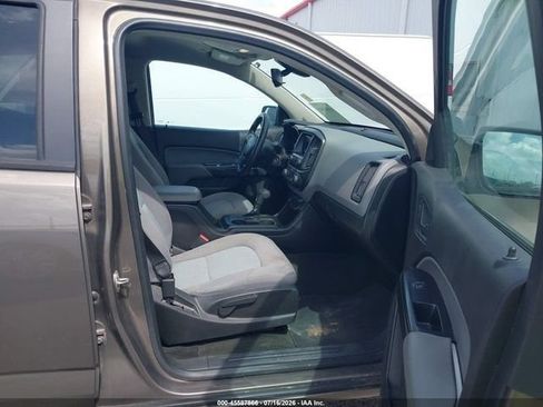 Used 2016 Chevrolet Colorado W/T w/ WT Convenience Package AWD/4WD image 4