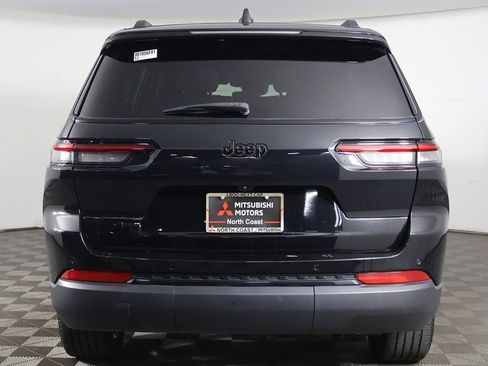 Used 2023 Jeep Grand Cherokee L Laredo AWD/4WD image 12