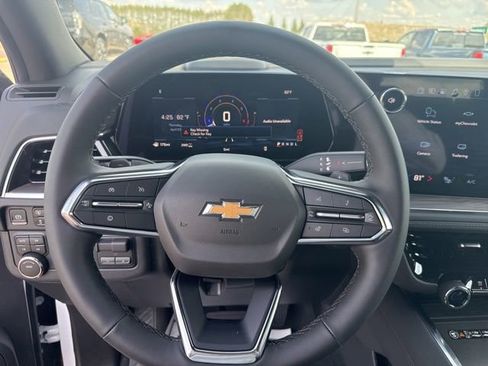 New 2026 Chevrolet Suburban LT w/ Comfort Package AWD/4WD image 18