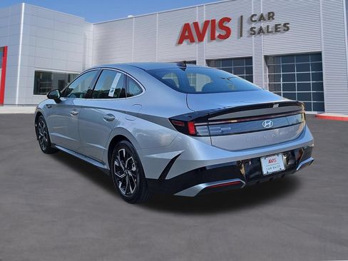 Used 2025 Hyundai Sonata SEL FWD image 9