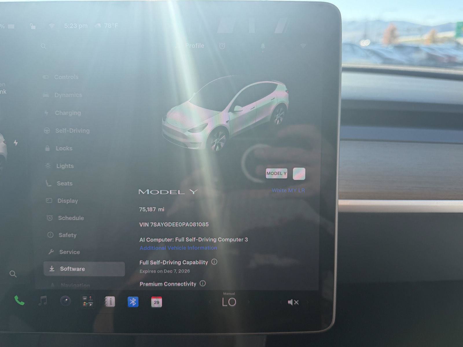 Used 2023 Tesla Model Y Long Range AWD/4WD image 26