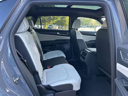 New 2026 Volkswagen Atlas Cross Sport SEL Premium R-Line AWD/4WD image 46