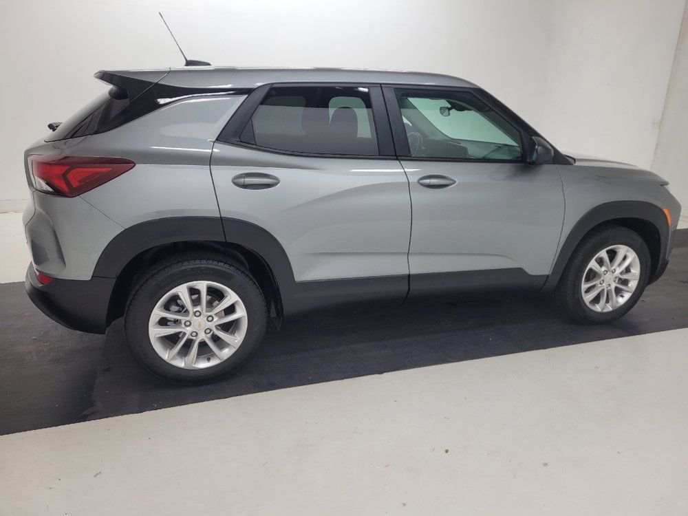 Used 2025 Chevrolet TrailBlazer LS w/ LS Convenience Package FWD image 10