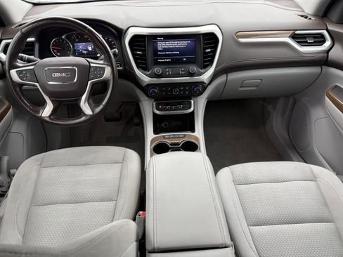 Used 2020 GMC Acadia SLE image 13