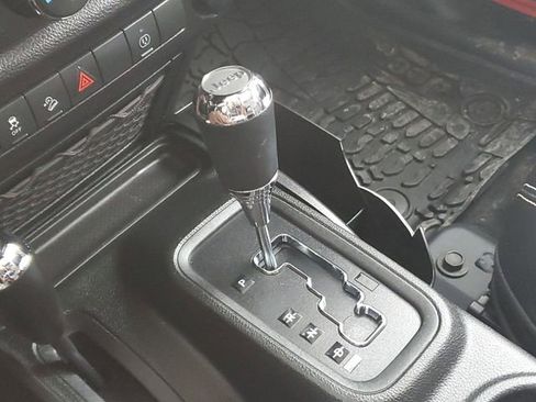 Used 2018 Jeep Wrangler Unlimited Sport image 20