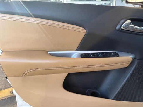 Used 2013 Dodge Journey Crew w/ Flexible Seating Group image 22