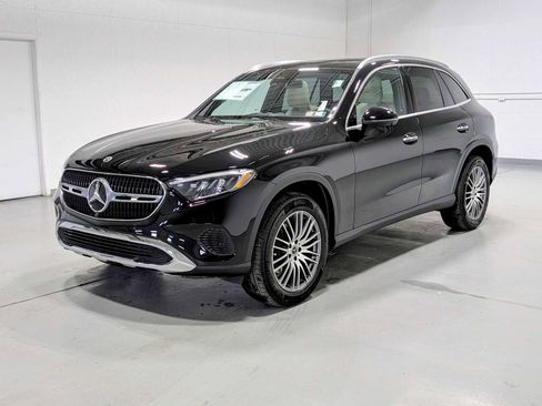 Used 2026 Mercedes-Benz GLC 300 4MATIC image 1