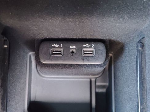 Used 2023 Dodge Charger SXT image 5