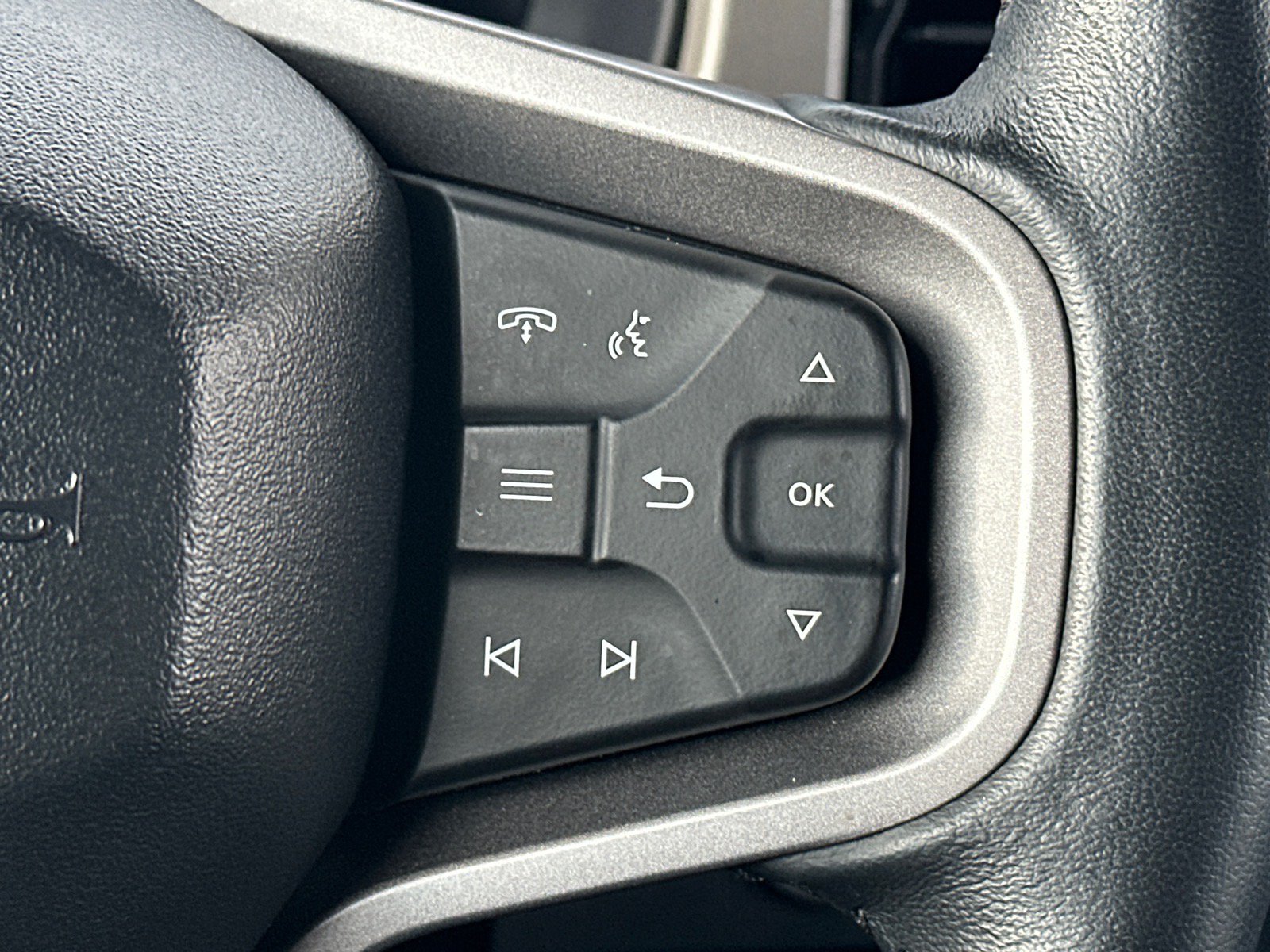 Used 2025 Ford Bronco Outer Banks AWD/4WD image 14