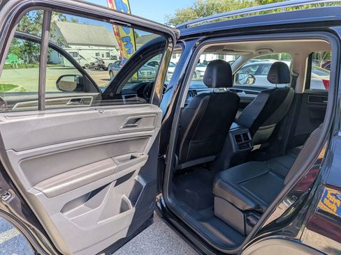Used 2019 Volkswagen Atlas SE FWD image 27
