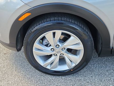 Certified 2024 Buick Encore GX Preferred w/ Comfort Package FWD image 7