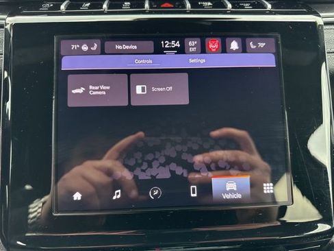 Certified 2025 Jeep Grand Cherokee Altitude AWD/4WD image 20
