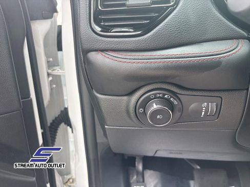 Used 2023 Dodge Durango R/T image 27