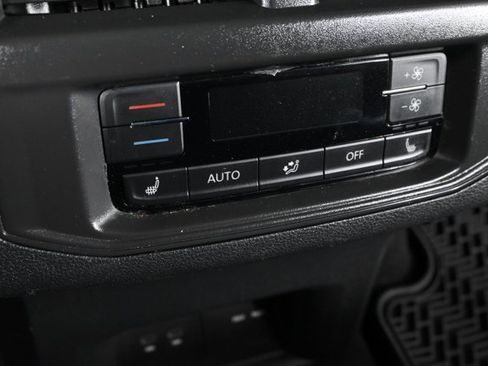 Certified 2022 Volkswagen Atlas SEL Premium image 19