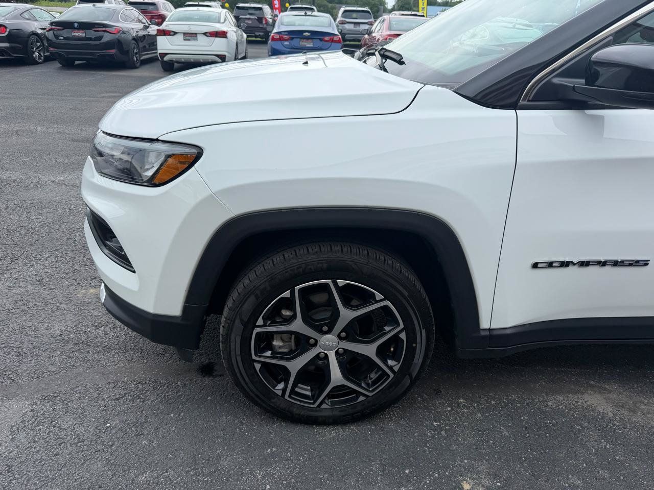 Used 2024 Jeep Compass Limited AWD/4WD image 11