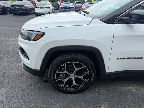 Used 2024 Jeep Compass Limited AWD/4WD image 11