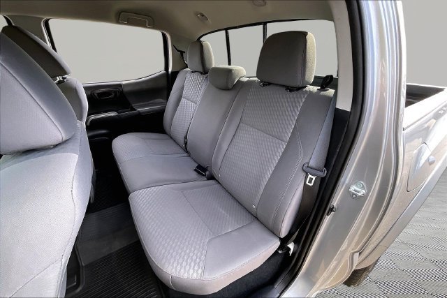 Used 2021 Toyota Tacoma SR5 RWD image 16