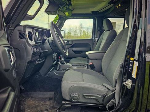 Certified 2025 Jeep Wrangler Unlimited Sport AWD/4WD image 10