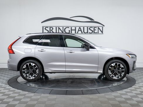 New 2026 Volvo XC60 B5 Plus w/ Protection Package Premier image 4