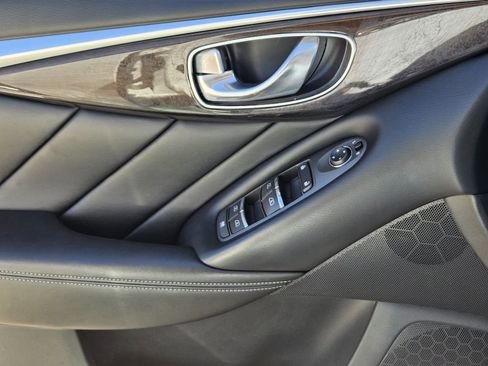 Used 2018 INFINITI Q50 Luxe image 29