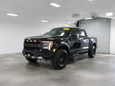 Used 2024 Ford F150 Raptor AWD/4WD image 4