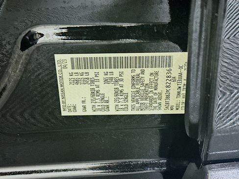 Used 2023 Nissan Rogue SV w/ SV Premium B Package image 12