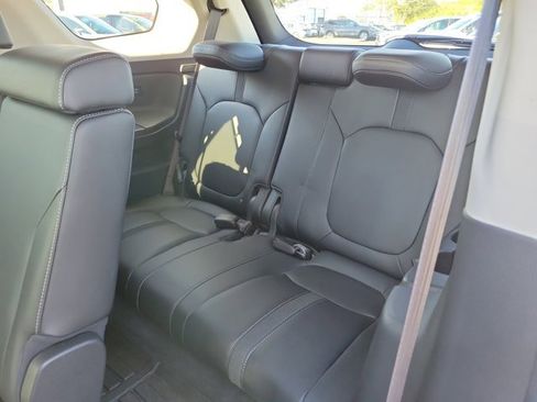 Certified 2024 Honda Pilot Touring image 17