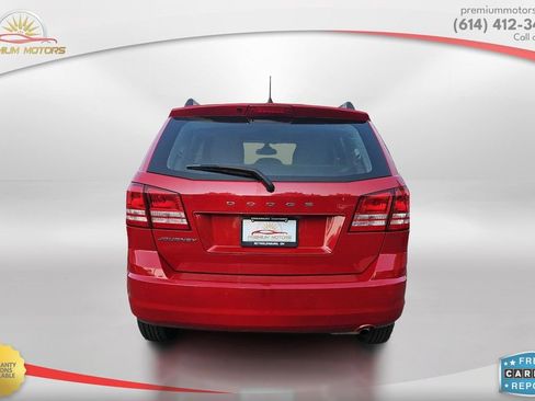 Used 2020 Dodge Journey SE w/ SE Popular Equipment Group image 4