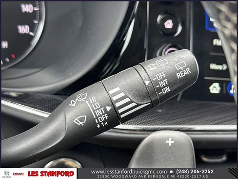 Used 2023 Buick Envision Essence image 25