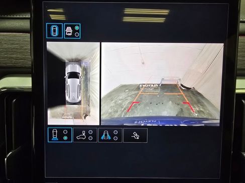 Used 2024 GMC Acadia Denali w/ LPO, Floor Liner Package FWD image 22