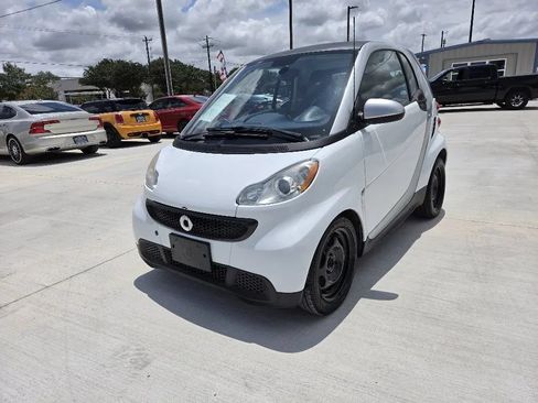 Used 2015 smart fortwo pure RWD image 1