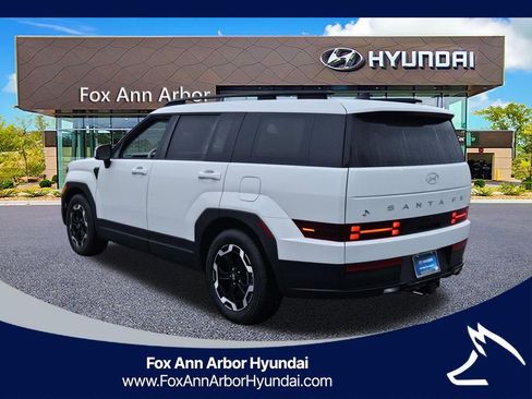 Used 2026 Hyundai Santa Fe SEL AWD/4WD image 3