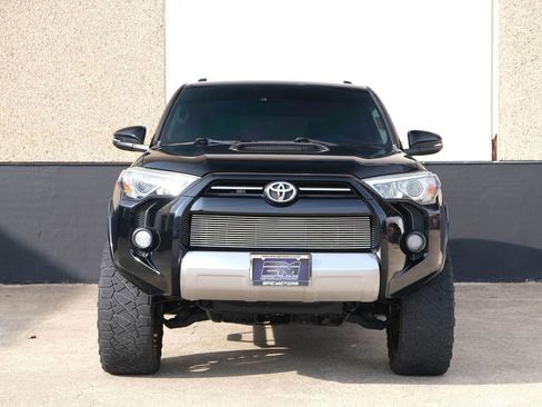 Used 2020 Toyota 4Runner TRD Off-Road Premium w/ Moonroof Package image 2
