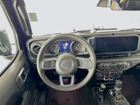 New 2026 Jeep Wrangler Unlimited Sahara AWD/4WD image 26