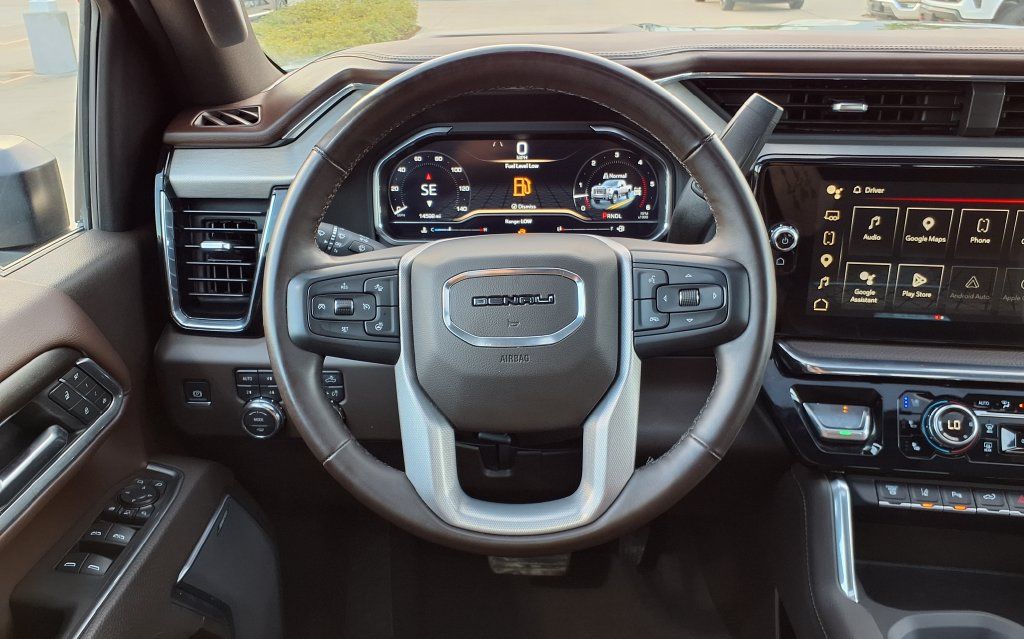 Used 2025 GMC Sierra 2500 Denali w/ Denali Reserve Package AWD/4WD image 20