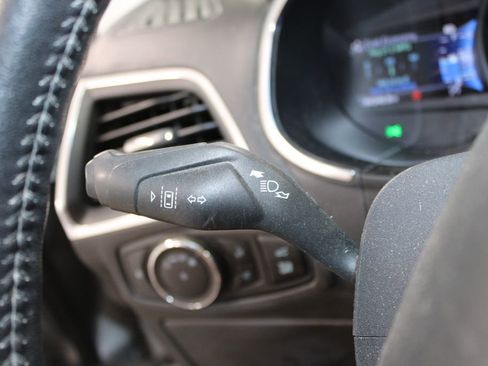 Used 2020 Ford Edge Titanium FWD image 23