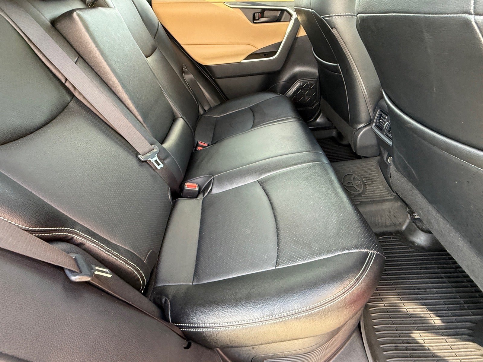 Used 2020 Toyota RAV4 LE w/ All Weather Liner Package AWD/4WD image 11