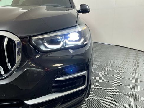 Certified 2023 BMW X5 xDrive40i w/ Luxury Seating Package AWD/4WD image 8