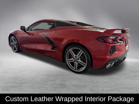 Used 2021 Chevrolet Corvette Stingray Premium Conv w/ Z51 Performance Package RWD image 4
