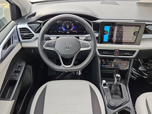 New 2026 Volkswagen Taos SE AWD/4WD image 8